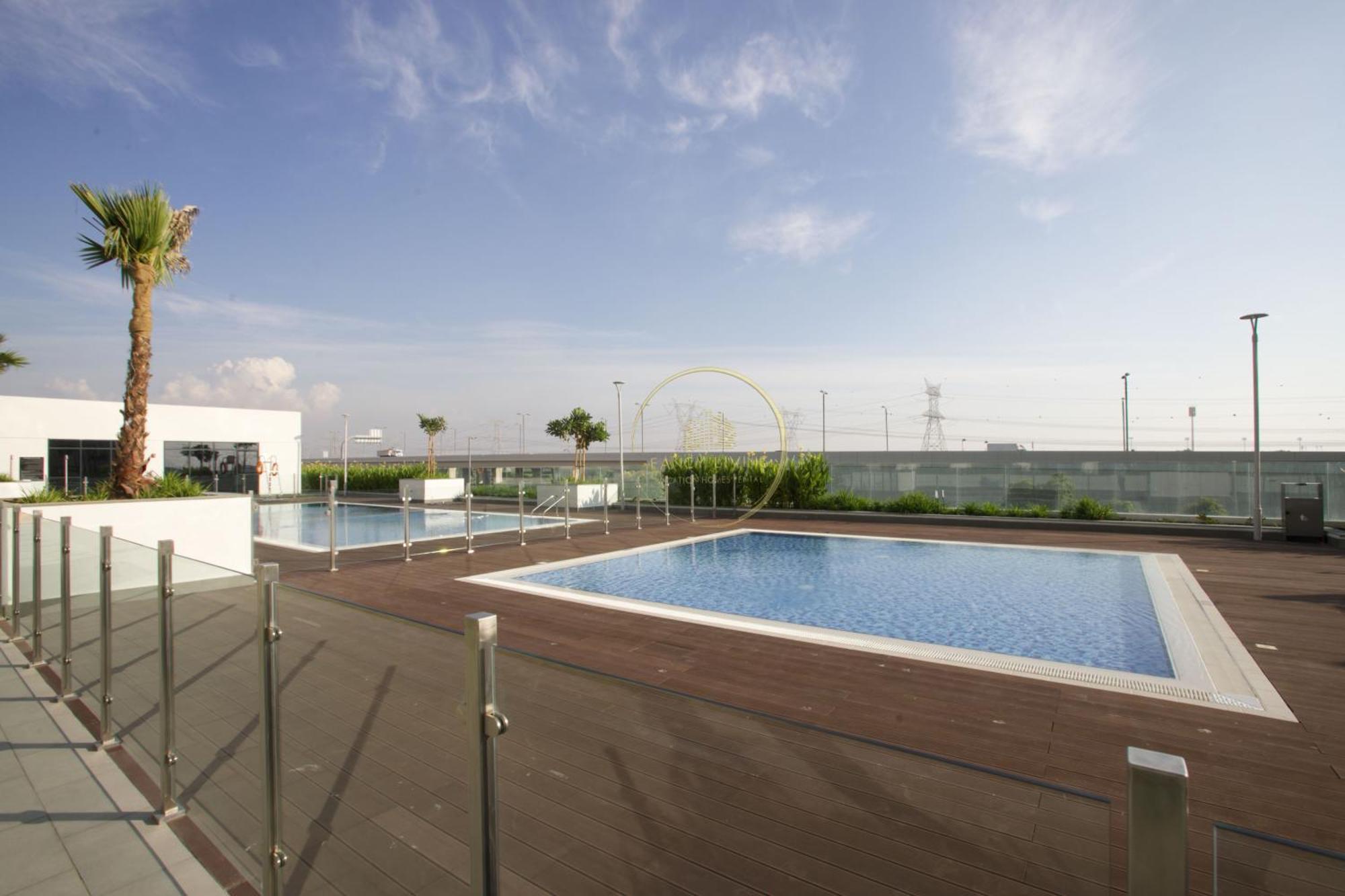 Standard 2Bhk Located In Azizi Riviera 46 Dubai Exterior foto