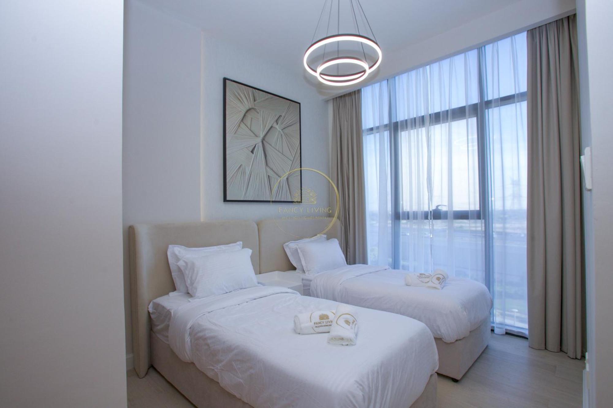 Standard 2Bhk Located In Azizi Riviera 46 Dubai Exterior foto