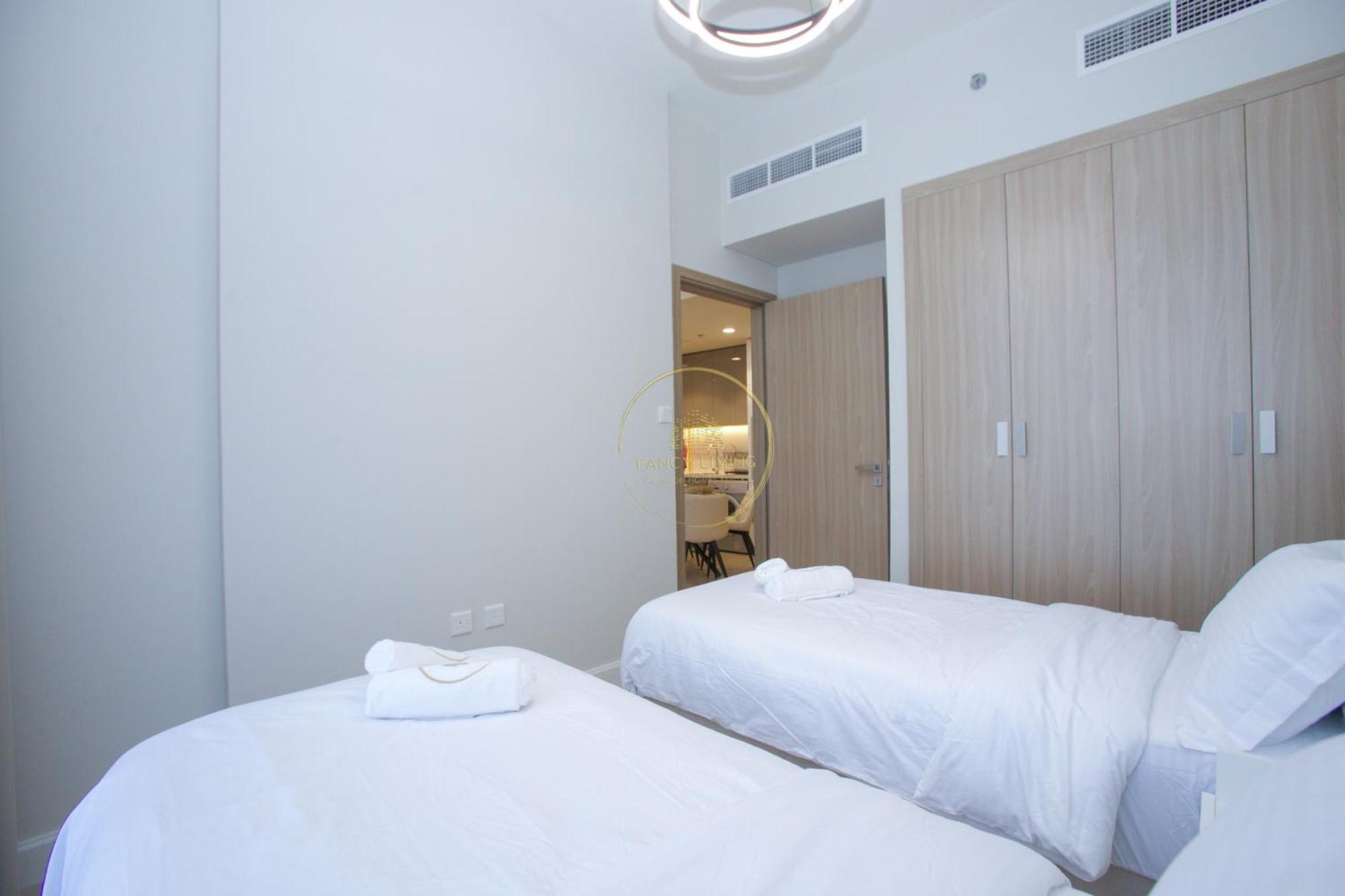 Standard 2Bhk Located In Azizi Riviera 46 Dubai Exterior foto